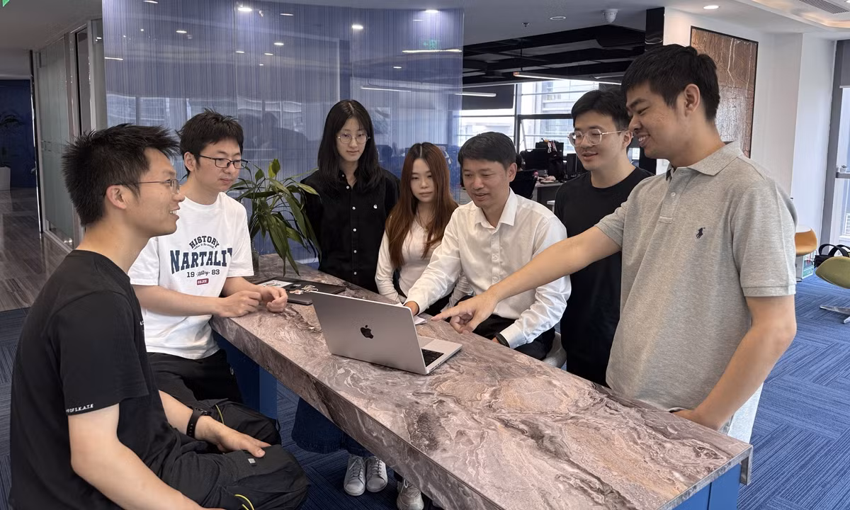 Bác sĩ robot tại bệnh viện AI -0