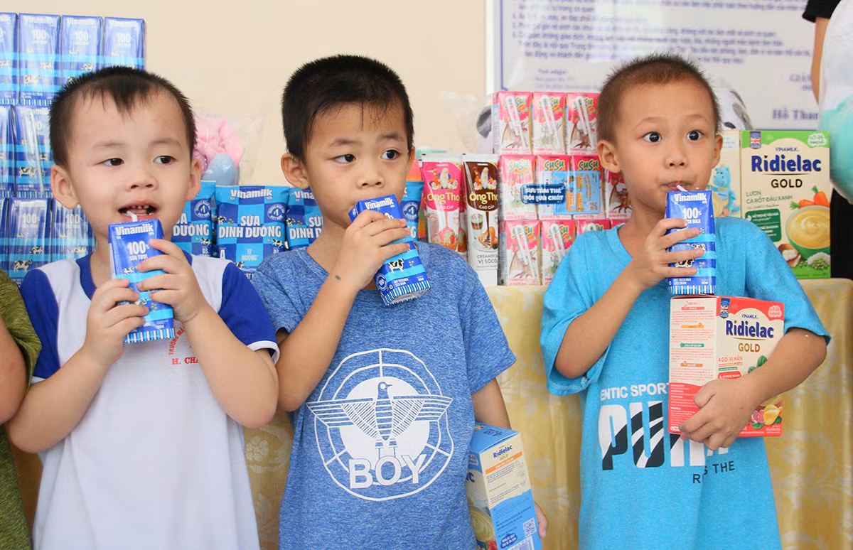 Chuỗi hoạt động 1/6 sôi nổi từ Vinamilk và khởi đầu mùa hè ý nghĩa -0