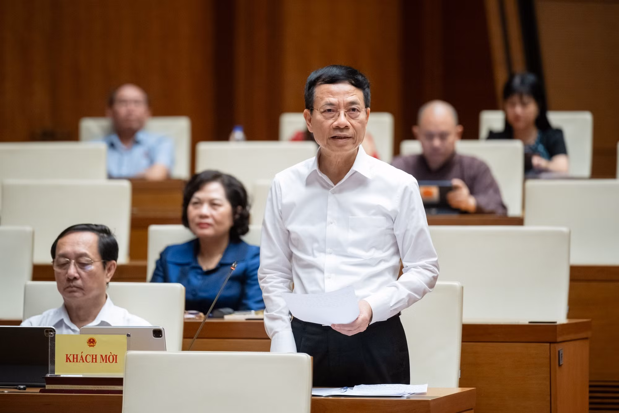 bt nguyễn mạnh hùng.jpg -0
