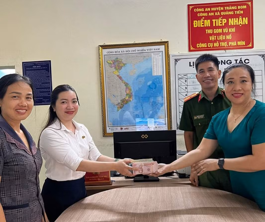 Một người dân nhanh chóng được nhận lại số tiền hơn 240 triệu đã chuyển nhầm -0