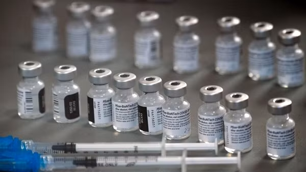 Pháp cam kết tăng gấp đôi số vaccine viện trợ cho nước nghèo ảnh 2