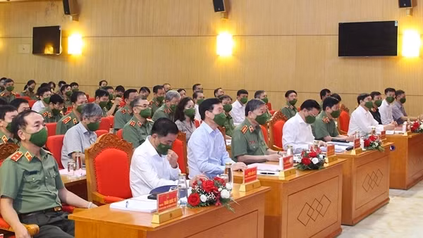 Tạo bước chuyển biến mới trong công tác xây dựng, chỉnh đốn Đảng ảnh 2