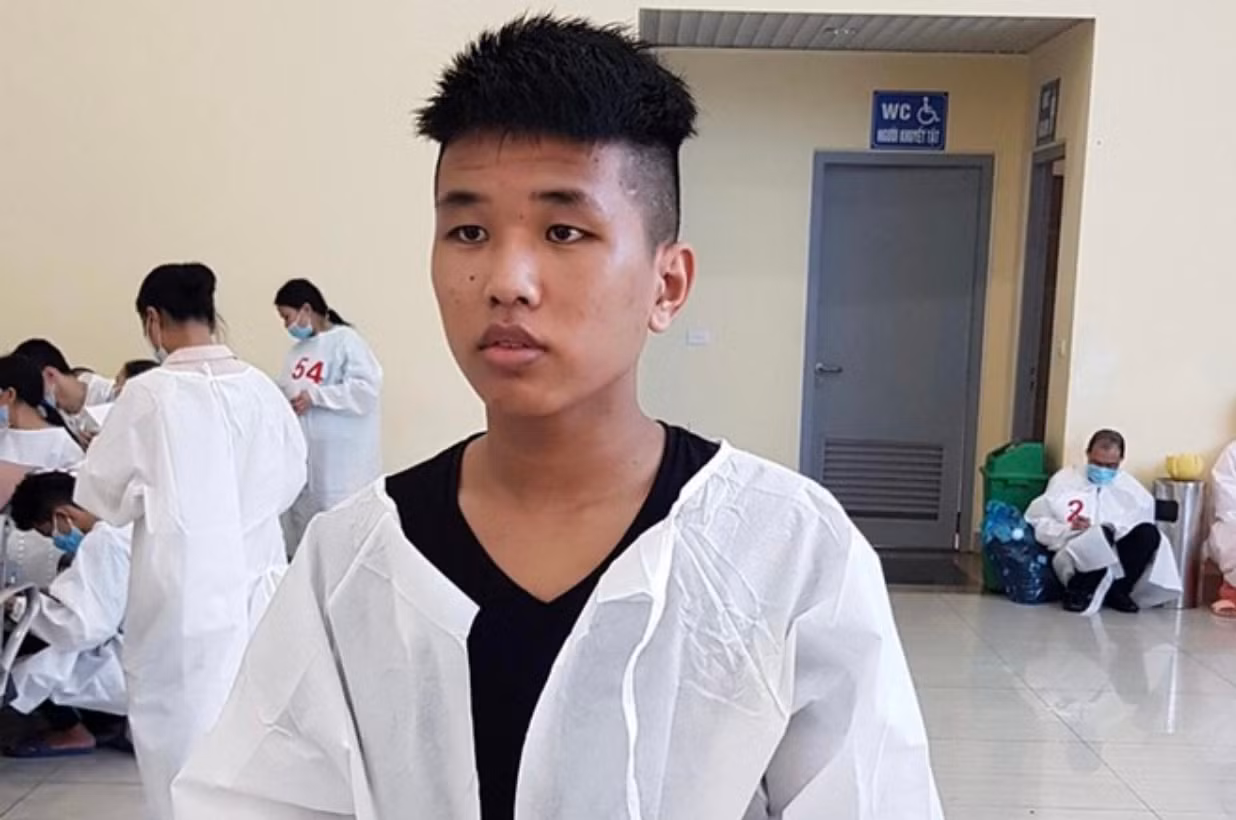 Phát hiện, bắt giữ đối tượng truy nã trà trộn trong nhóm công dân do nước bạn trao trả -0