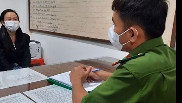 Vận động, bắt giữ 11 đối tượng truy nã lẩn trốn tại TP Hồ Chí Minh ảnh 3