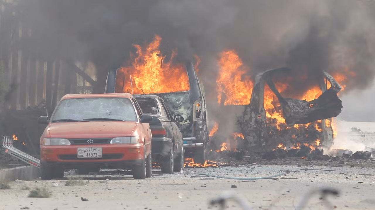 IS-K liên tục đánh bom, trực chờ nhấn chìm Afghanistan -0