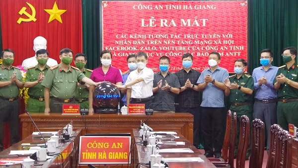 Công an Hà Giang ra mắt các kênh tương tác trực tuyến với nhân dân