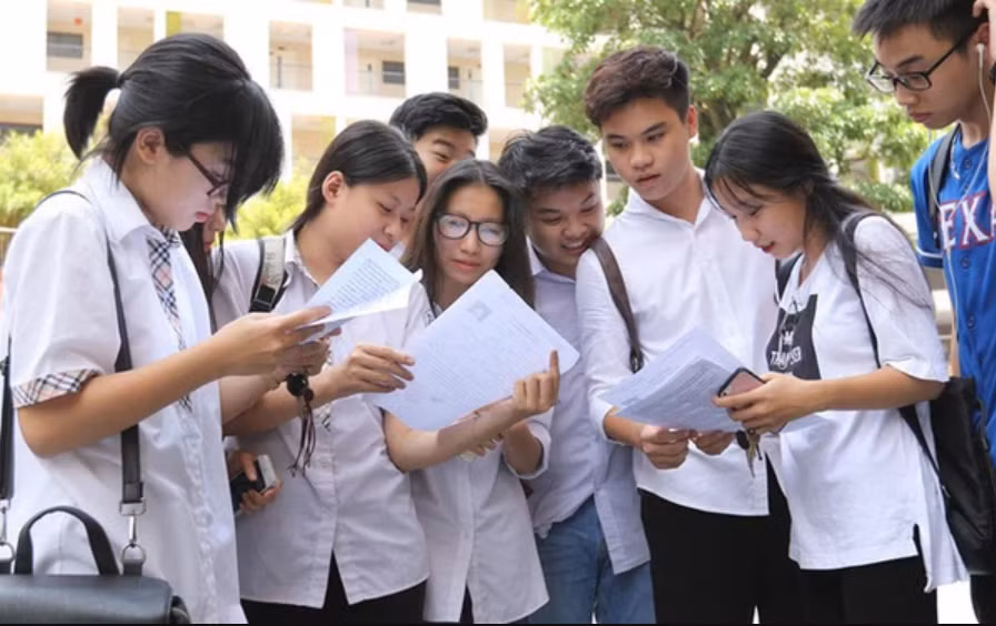 Từ đỉnh cao tuyển sinh của ngành sư phạm năm 2021: “Lương sư, hưng quốc”, nhưng… -0