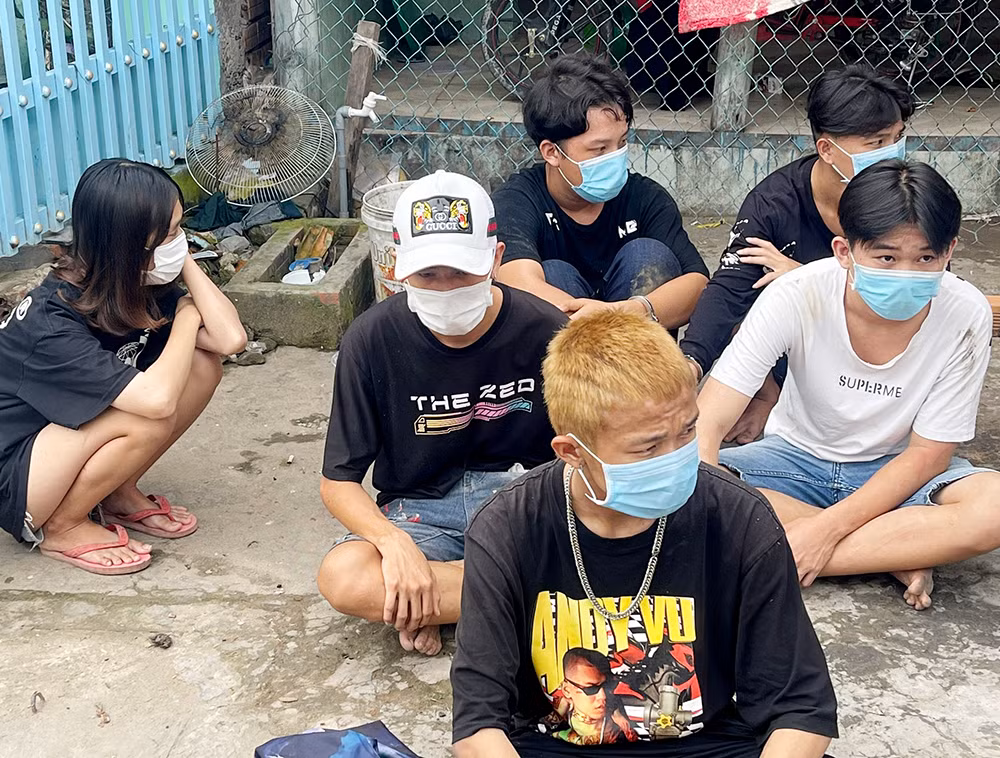 Kịp thời ngăn chặn “cậu ấm, cô chiêu” đang tập hợp hung khí để đánh nhau -0