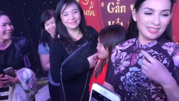Hành hung người khác vì chia sẻ thông tin không tốt về ca sĩ Phi Nhung ảnh 3