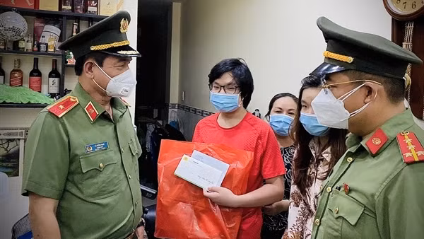 Công an Sơn La chung tay vì cộng đồng ảnh 4