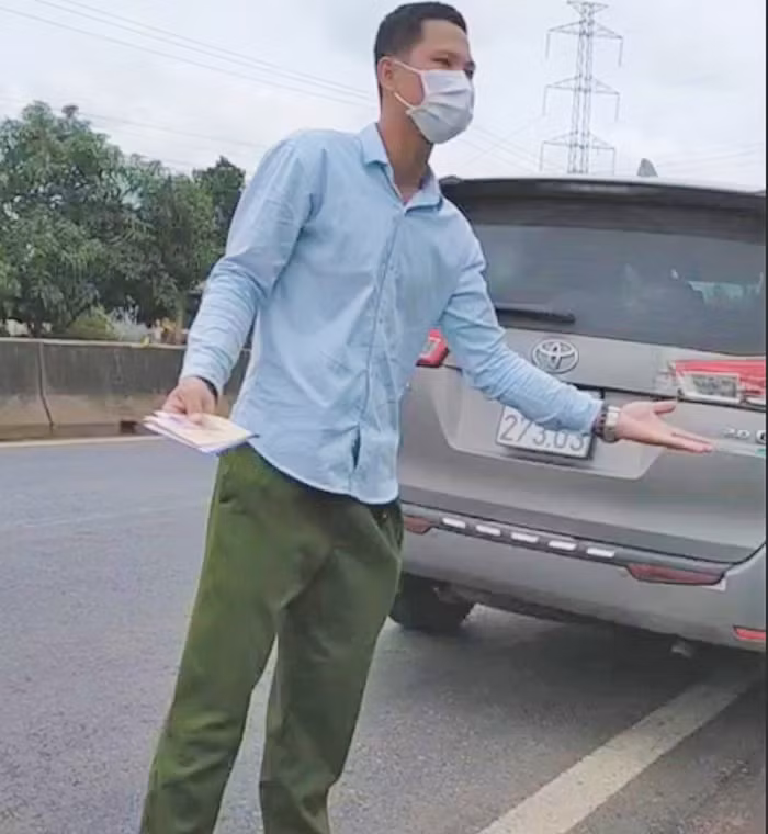 Công an Đồng Nai phát hiện đối tượng sử dụng trang phục Công an nhân dân trái phép -0