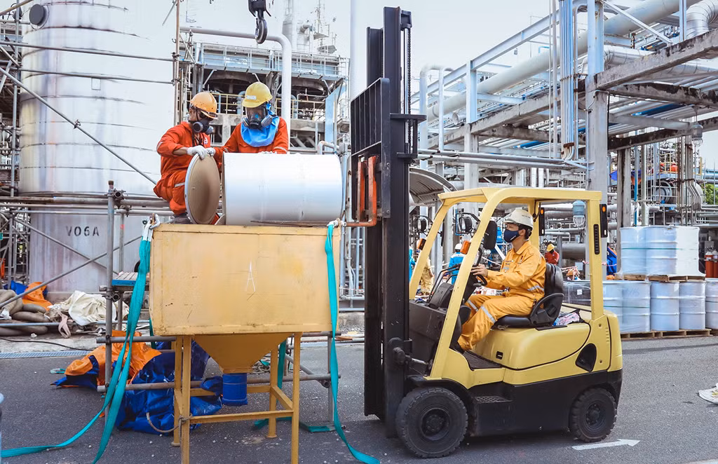 Fitch Ratings duy trì xếp hạng tín dụng độc lập của Petrovietnam ở mức BB+ -0