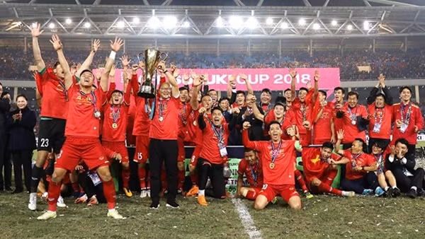 AFF Cup, danh hiệu chưa mất giá với thầy Park ảnh 2