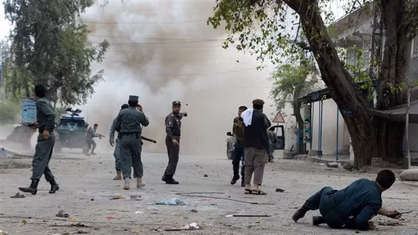 Đánh bom đám tang giữa Kabul, ít nhất 12 người chết ảnh 2