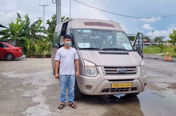 Kiên Giang: Liên tục bắt giữ xe tô tô chở thuê người từ vùng dịch về quê -0