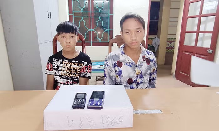 Phá chuyên án, bắt 2 đối tượng, thu giữ 6 bánh heroin -0
