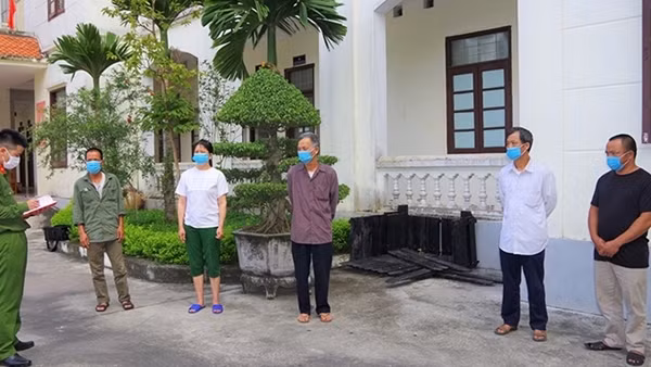 Phá két sắt trộm gần một tỷ đồng ảnh 3