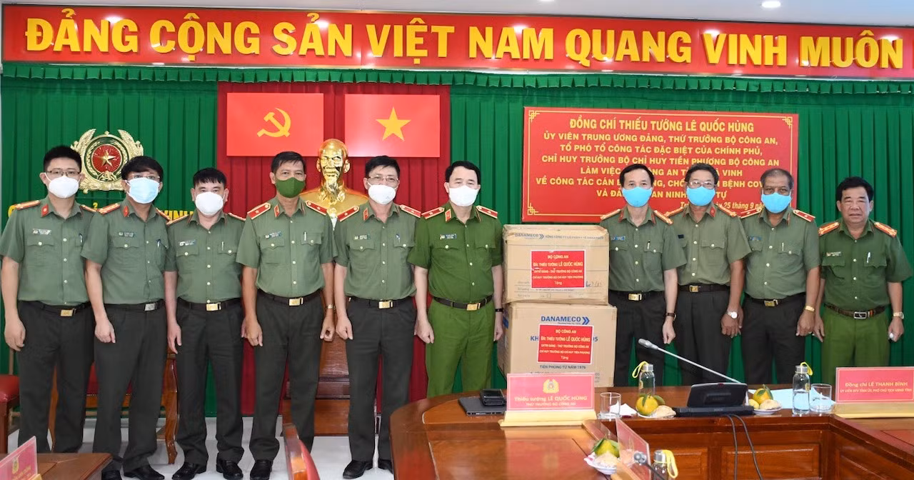 Thứ trưởng Lê Quốc Hùng kiểm tra công tác tại Công an tỉnh Trà Vinh -0