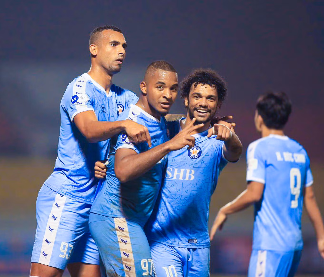 Chuyển nhượng V.League: Cơn sốt ảo trước mùa giải mới -0