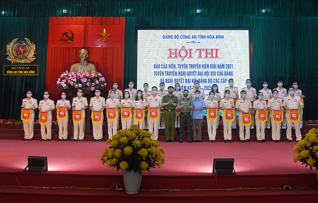 Tổ chức thành công Hội thi “Báo cáo viên, tuyên truyền viên giỏi” năm 2021 -0