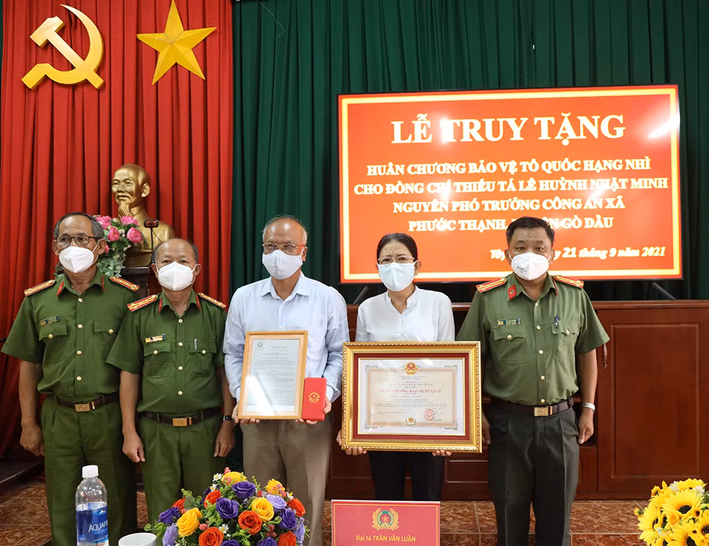 truy tang.jpg -0