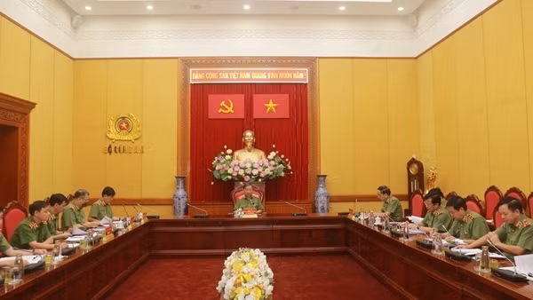 Bộ trưởng Tô Lâm chủ trì Phiên họp thứ 4 Ban Chỉ đạo Đề án xây dựng CAND ảnh 9