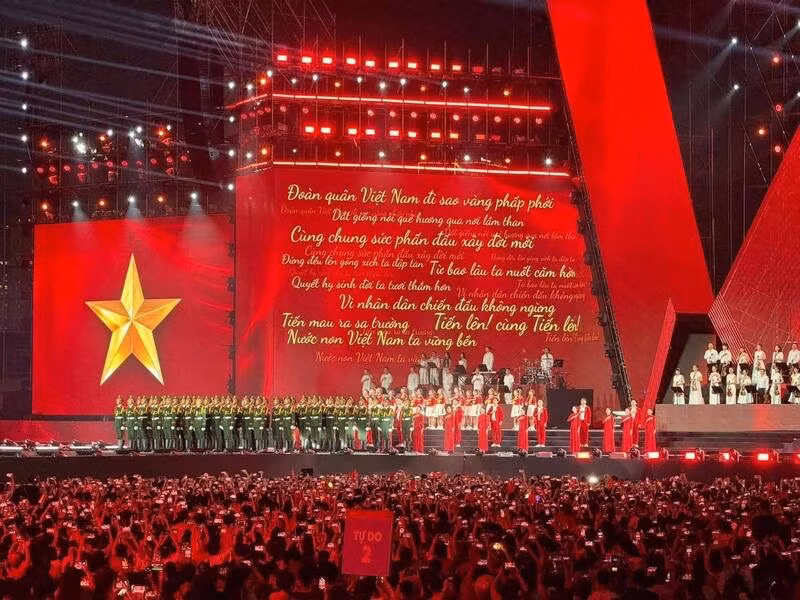 Từ những “concert quốc gia” đến sự phát triển công nghiệp văn hoá -0