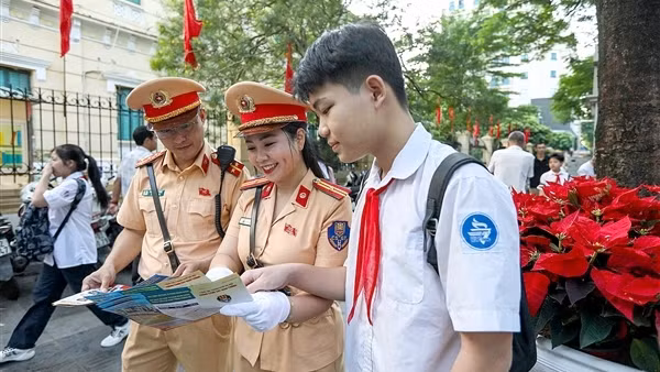 Đảm bảo an ninh, an toàn giao thông trong ngày khai trường