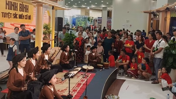 Đặc sắc văn hóa 3 miền tại Triển lãm thành tựu đất nước