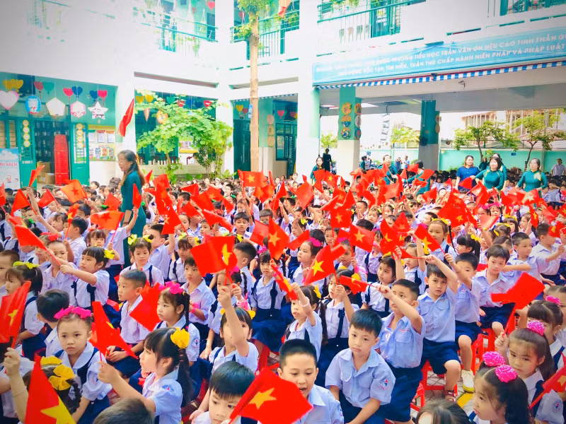 Tưng bừng ngày khai giảng năm học mới -0