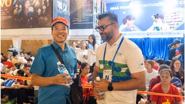 Những khoảnh khắc đẹp tại các trạm sức khỏe Pharmacity đồng hành cùng A80