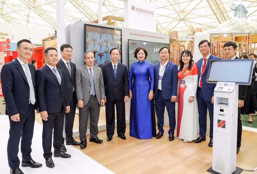 Agribank tiến tới phủ sóng Giải pháp Quầy giao dịch thông minh đến hơn 2200 điểm giao dịch trên toàn quốc -0