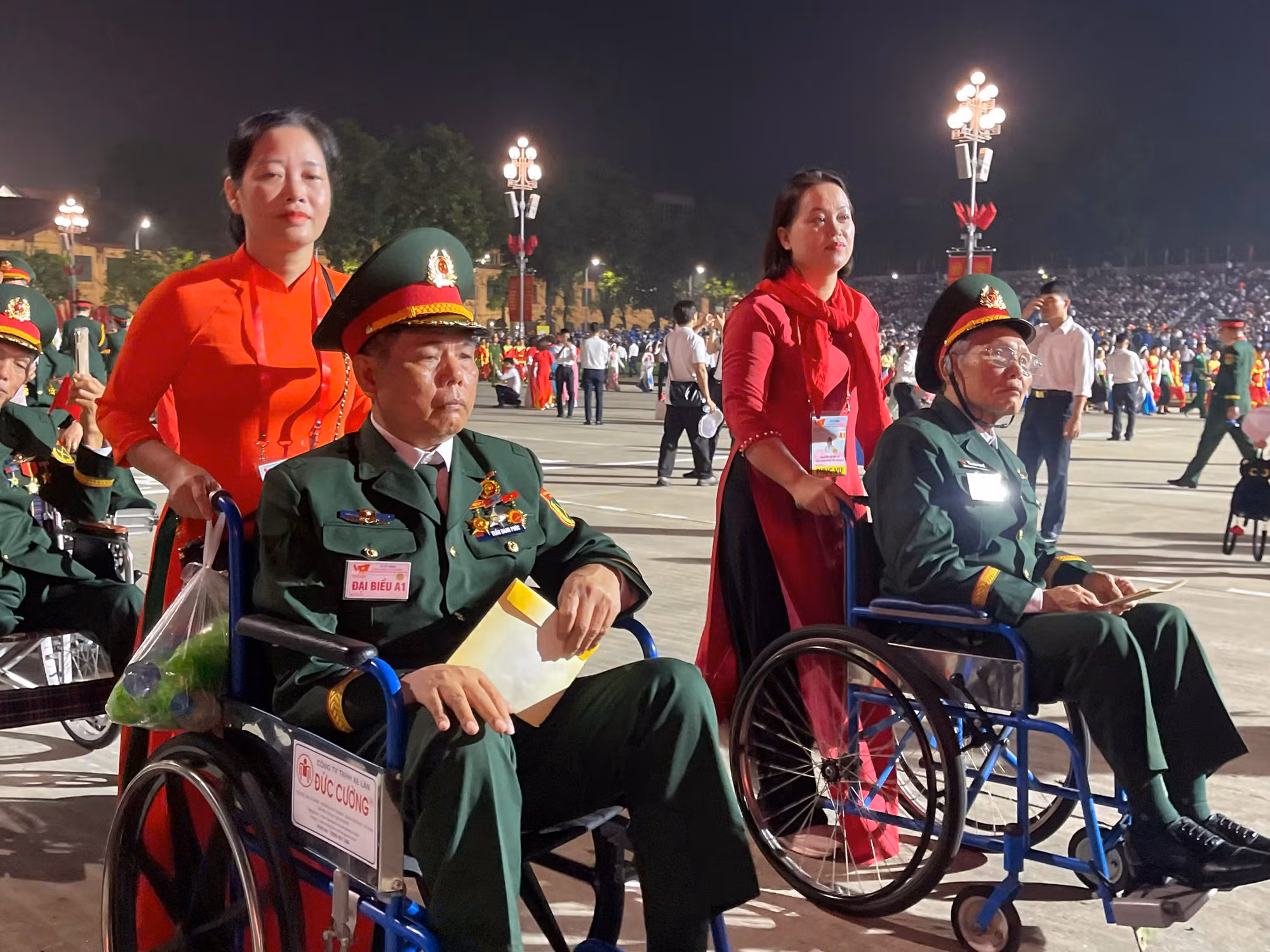 Cựu chiến binh xúc động khi được Công an TP Hà Nội hỗ trợ tham dự A80 -1