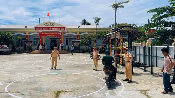 Công an Gia Lai đào tạo, sát hạch giấy phép lái xe miễn phí cho đồng bào nghèo