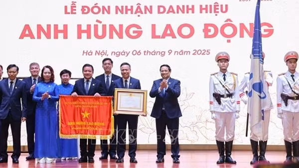 Thủ tướng Phạm Minh Chính: Xây dựng VNPT mạnh, năng động, hiệu quả, hiện đại
