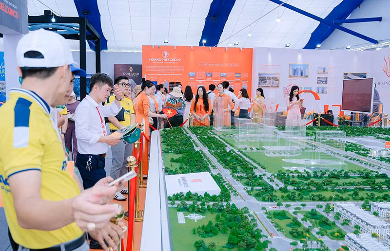 Dấu ấn Hải Phòng qua Triển lãm 80 năm hành trình của đất nước -0