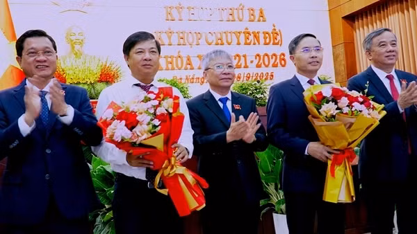 Đồng chí Phạm Đức Ấn được bầu làm Chủ tịch UBND TP Đà Nẵng