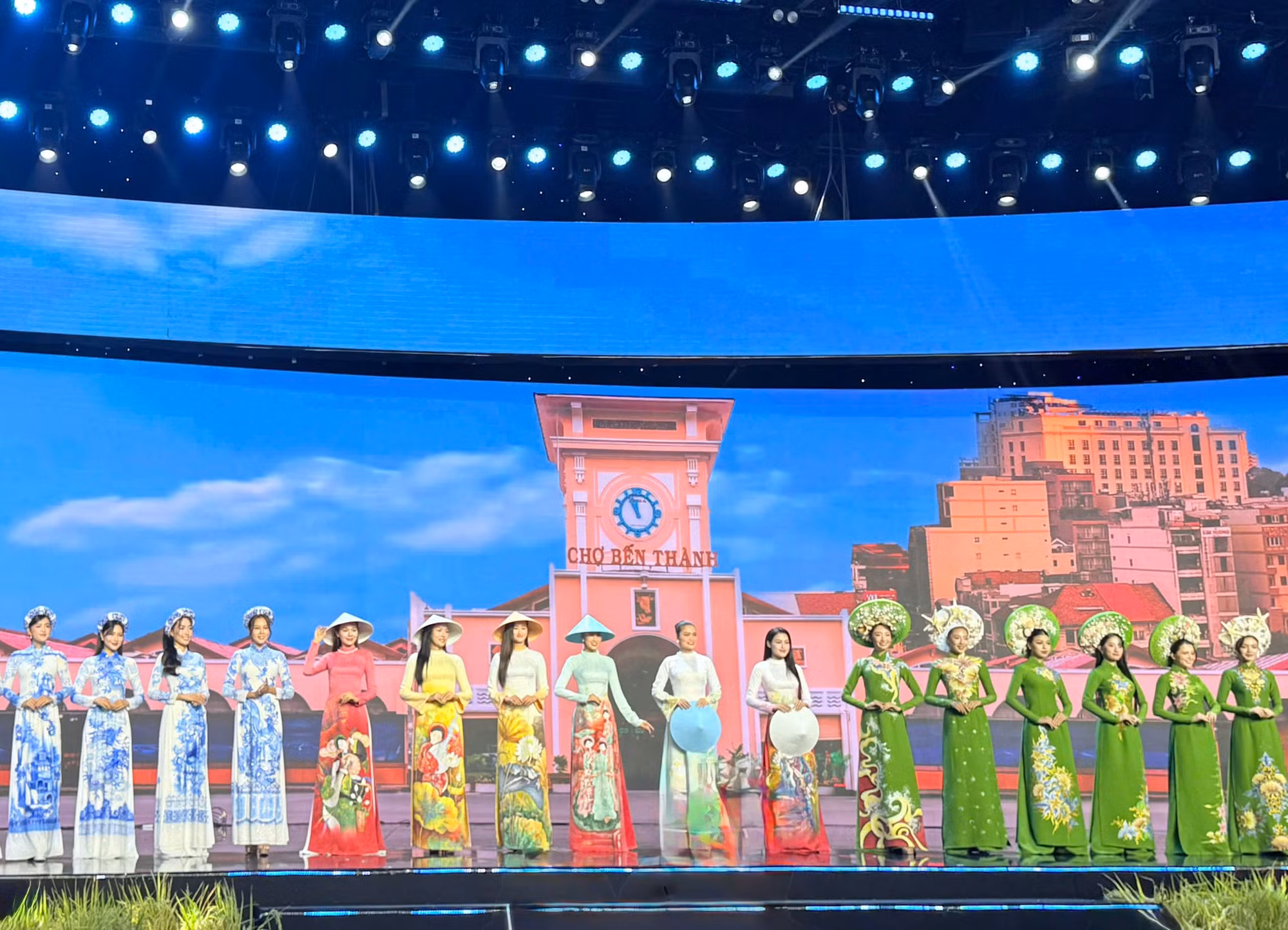 Chương trình nghệ thuật 