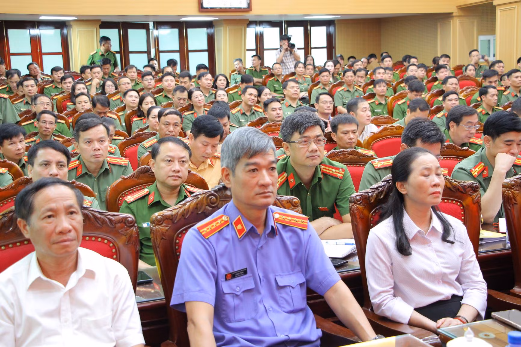 Đối thoại thẳng thắn, tháo gỡ vướng mắc cho Công an xã, phường -0