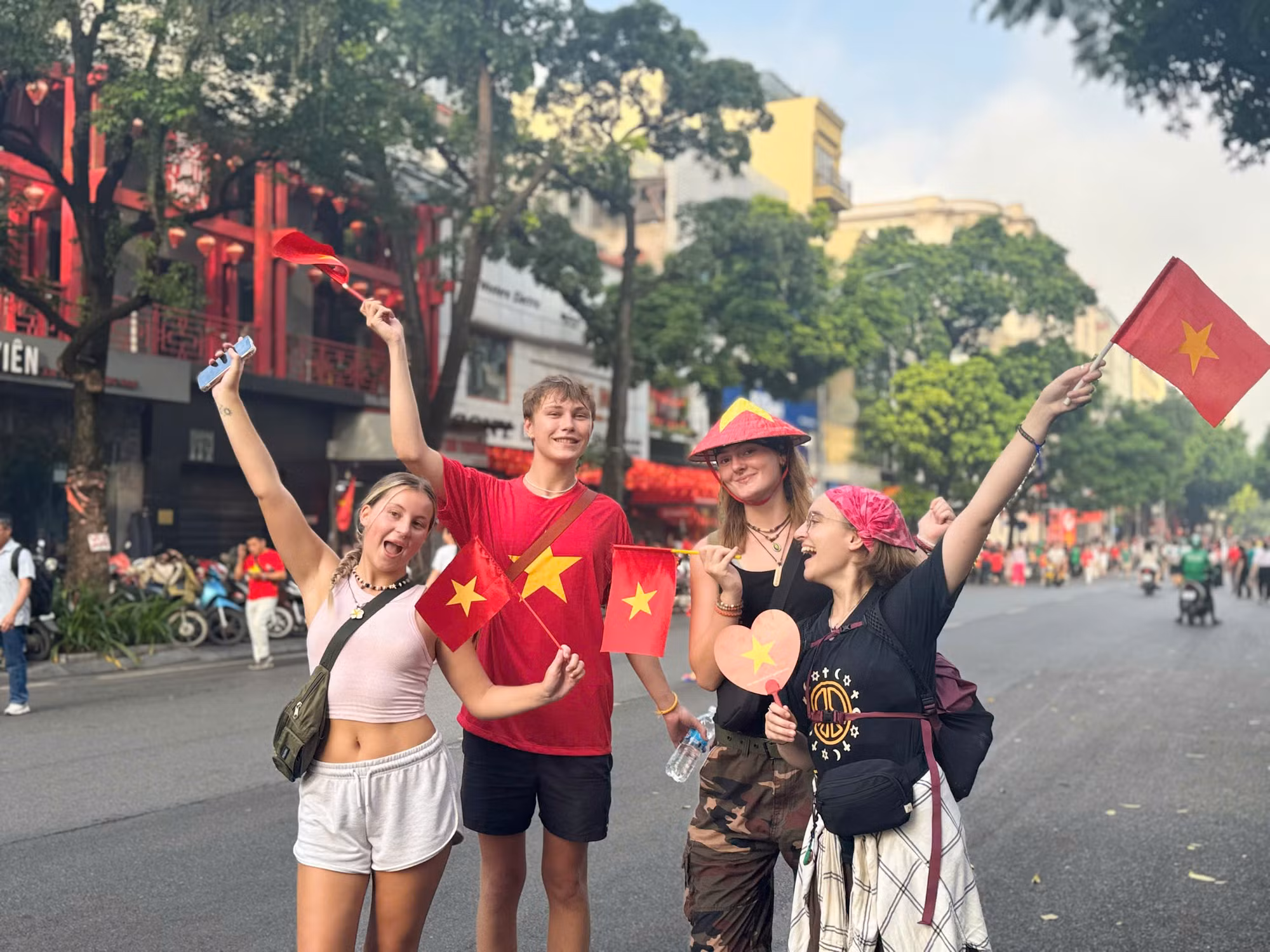 Người nước ngoài -0