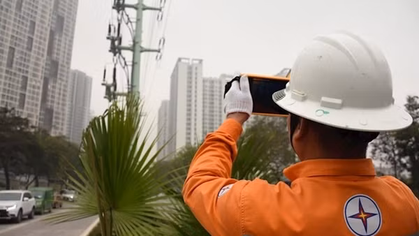 Sẵn sàng các phương án đảm bảo cung ứng điện phục vụ dịp nghỉ lễ 30/4 và 1/5 trên địa bàn Thủ đô