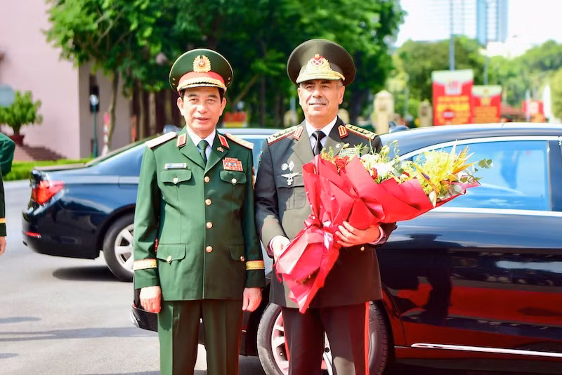 Đại tướng Phan Văn Giang chủ trì lễ đón Bộ trưởng Bộ Quốc phòng Azerbaijan -0