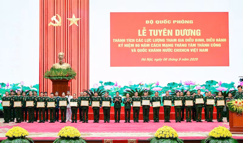 Bộ Quốc phòng tuyên dương các lực lượng tham gia nhiệm vụ A80 -0