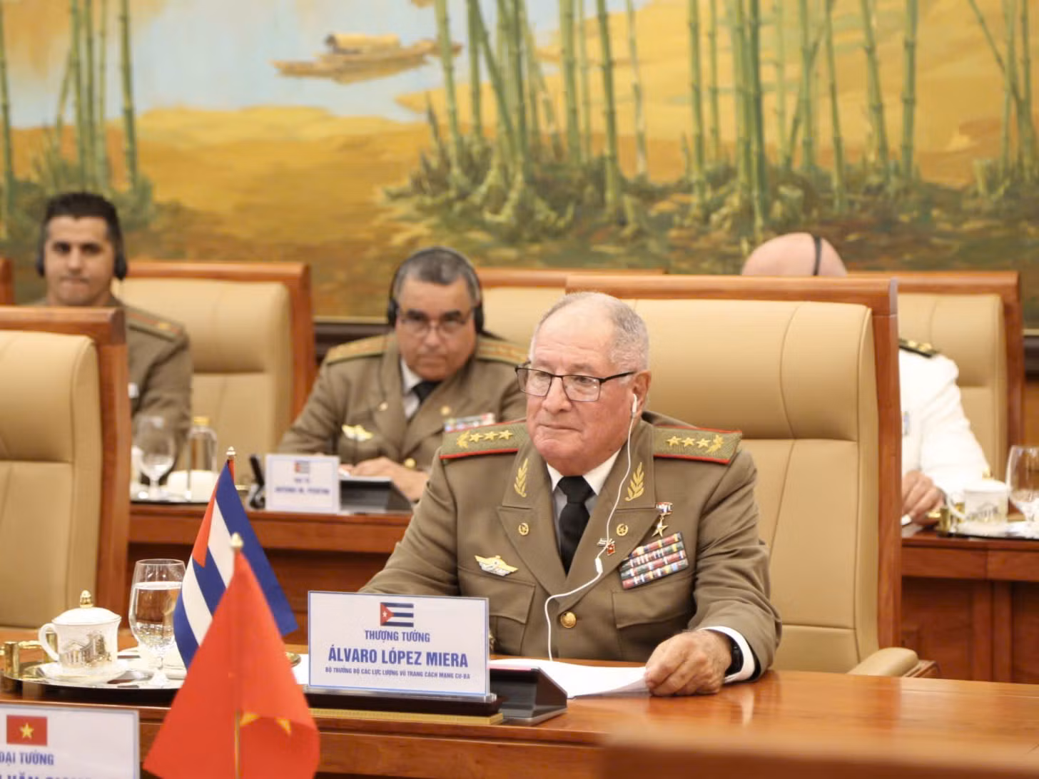 Đại tướng Phan Văn Giang chủ trì Lễ đón Bộ trưởng Bộ các Lực lượng vũ trang cách mạng Cuba -0