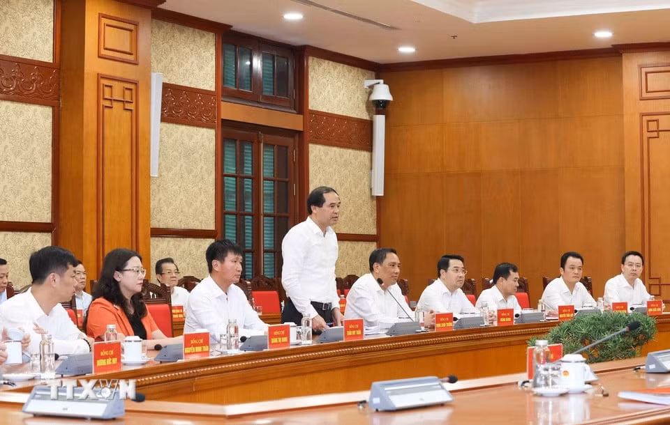 Bộ Chính trị làm việc với Ban Thường vụ Tỉnh ủy các tỉnh về Đại hội Đảng bộ địa phương -0