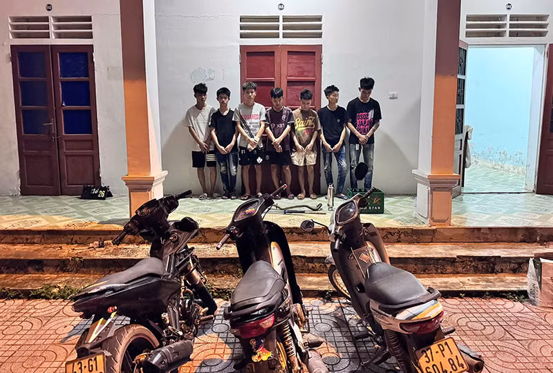 Công an xã Tân Kỳ bắt giữ nhóm đối tượng gây rối trật tự công cộng trên địa bàn -0