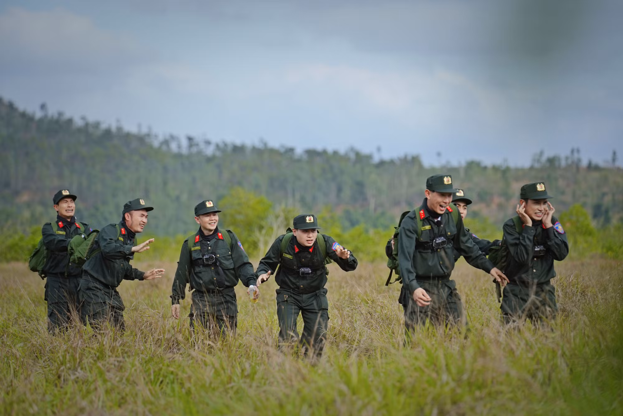 “Chiến sĩ quả cảm” nhập vai Cảnh sát cơ động: Khởi động hành trình tại “Lò luyện thép” -0