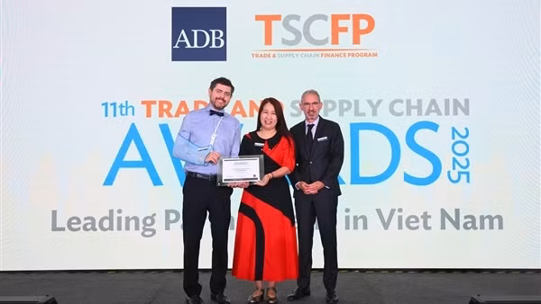 Lập “cú đúp” giải thưởng từ ADB, TPBank ghi dấu ấn trên bản đồ tài trợ thương mại toàn cầu