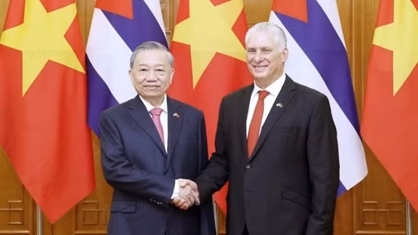 Tiếp tục phát triển mối quan hệ hữu nghị truyền thống đặc biệt Việt Nam-Cuba
