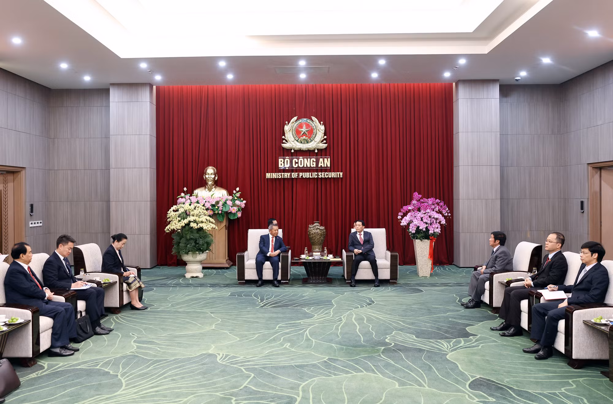 Mối keo sơn đặc biệt Việt Nam – Lào trong hợp tác bảo đảm an ninh -0
